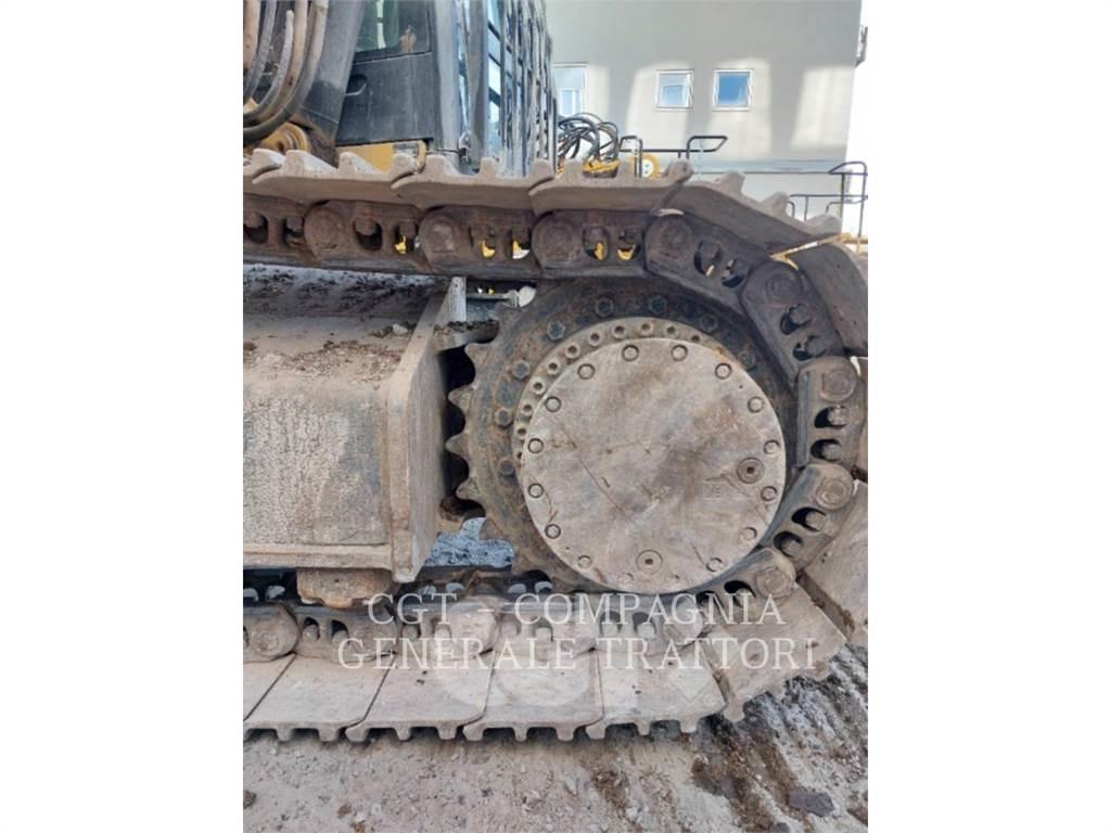 CAT 336F Excavatoare pe șenile
