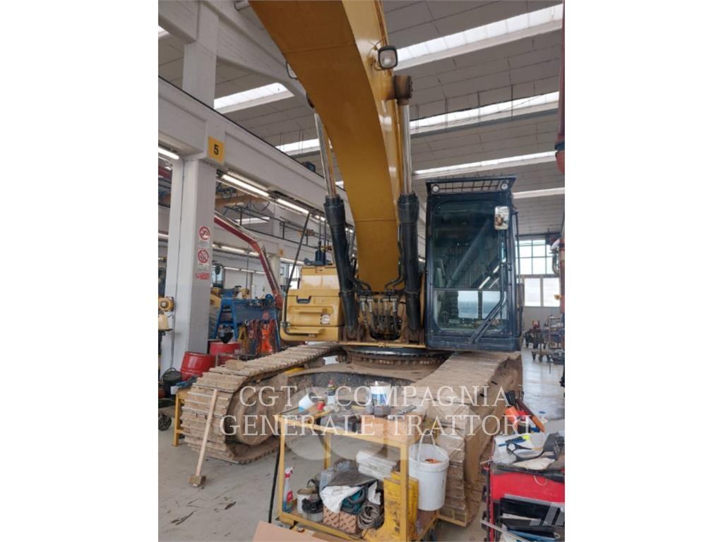 CAT 336F Excavatoare pe șenile
