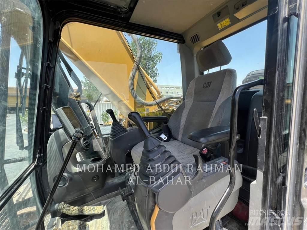 CAT 340D2L Excavatoare pe șenile
