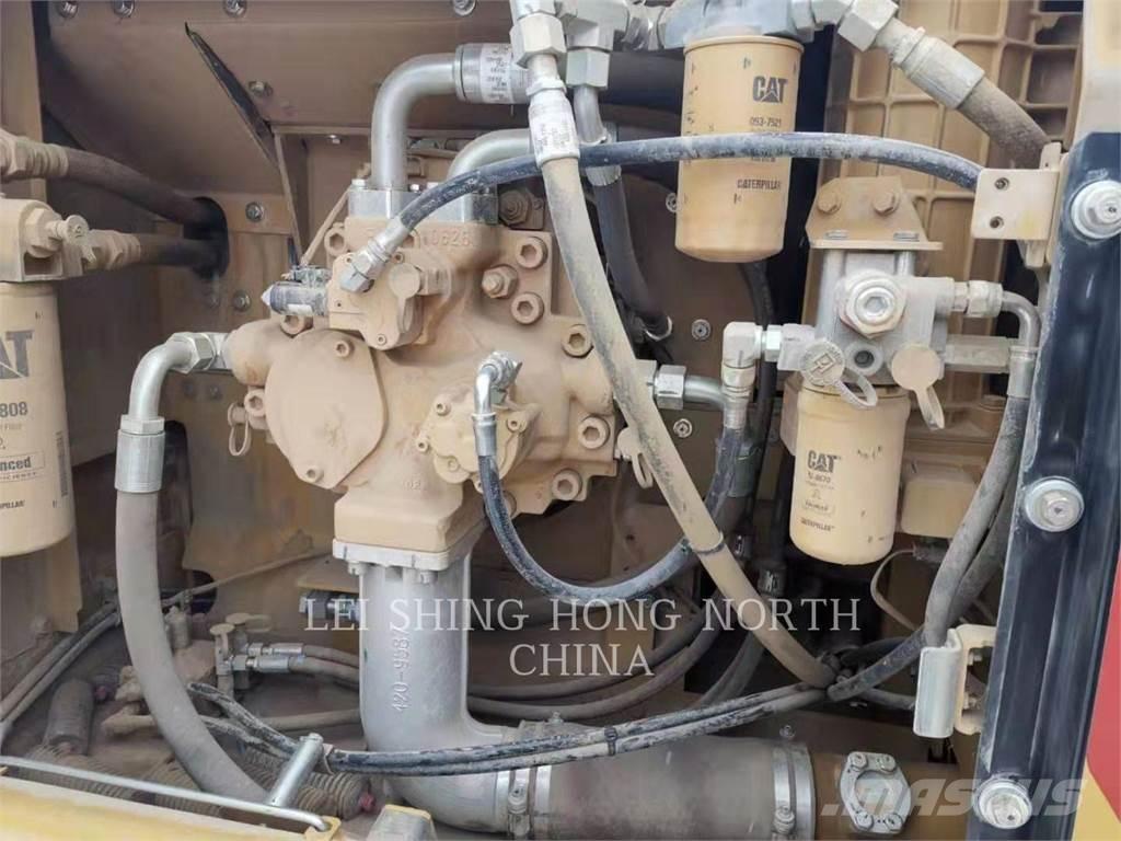 CAT 340D2L Excavatoare pe șenile
