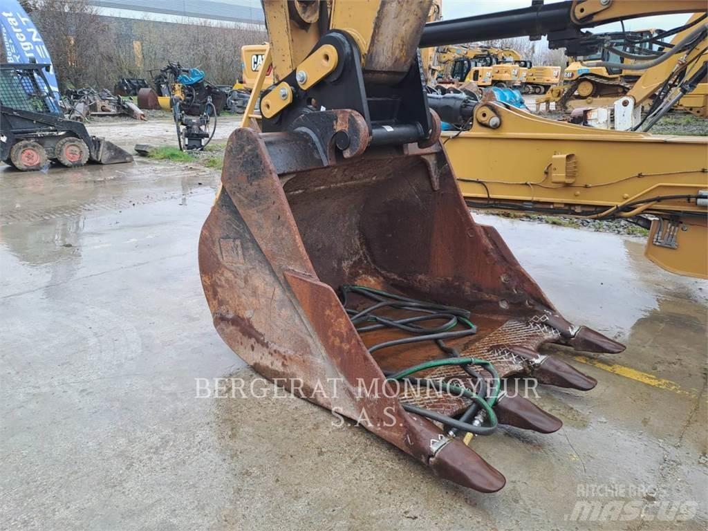 CAT 340F UHD Excavatoare pe șenile
