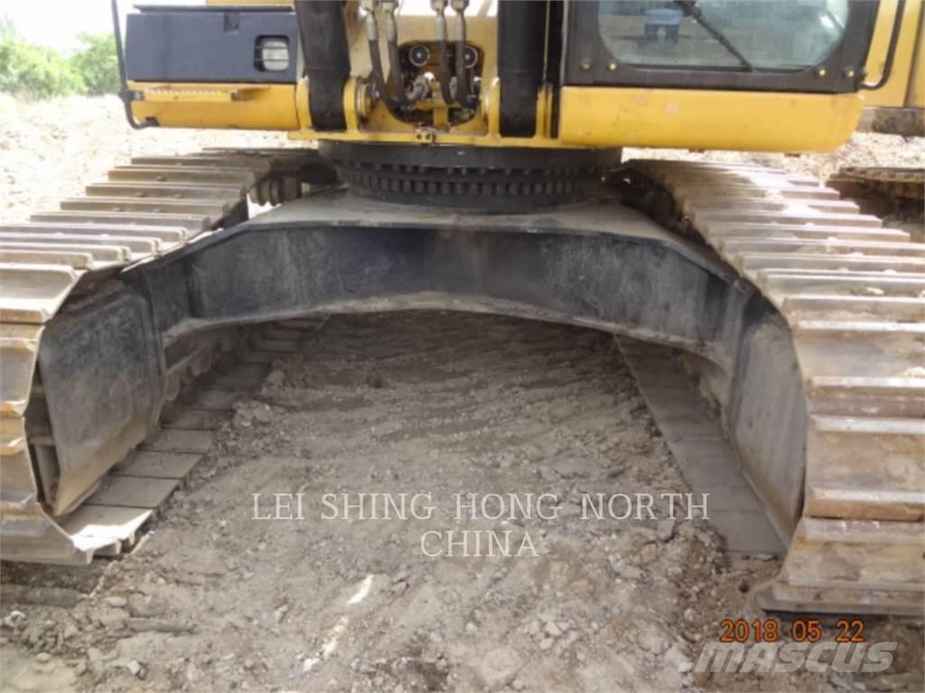 CAT 349D2 Excavatoare pe șenile
