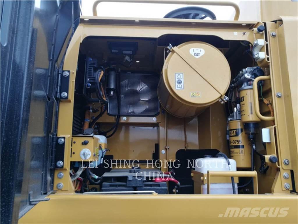 CAT 349D2 Excavatoare pe șenile
