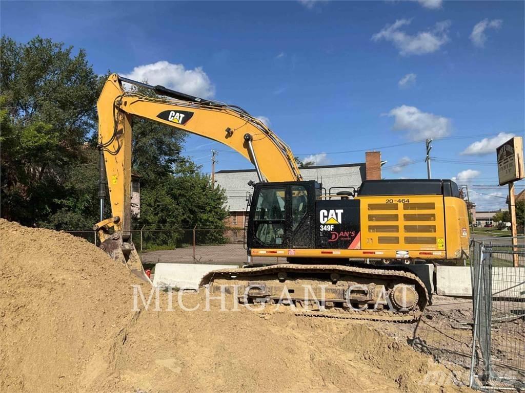 CAT 349FL + Excavatoare pe șenile
