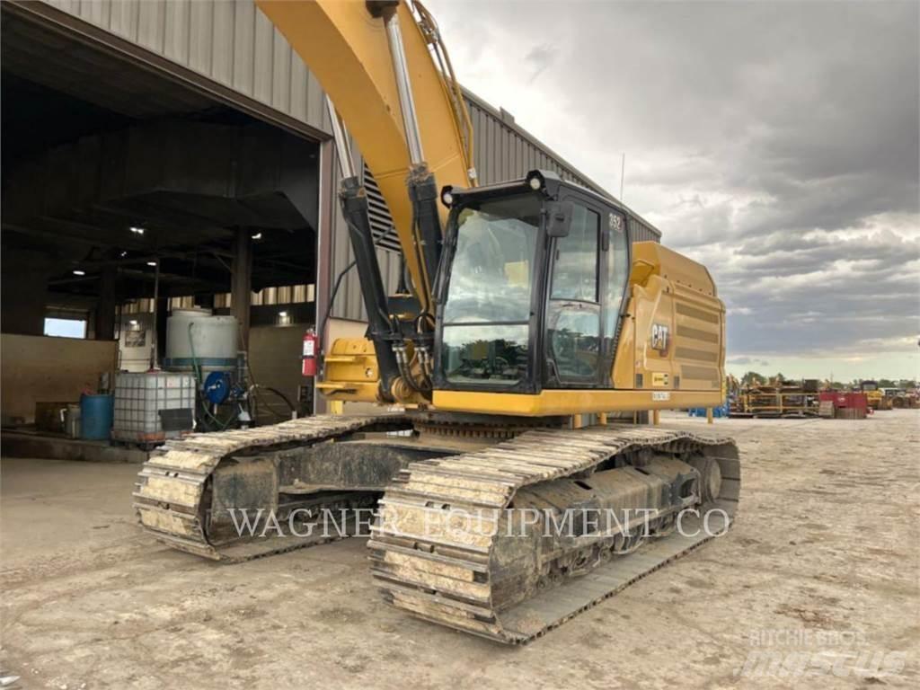 CAT 352 Excavatoare pe șenile
