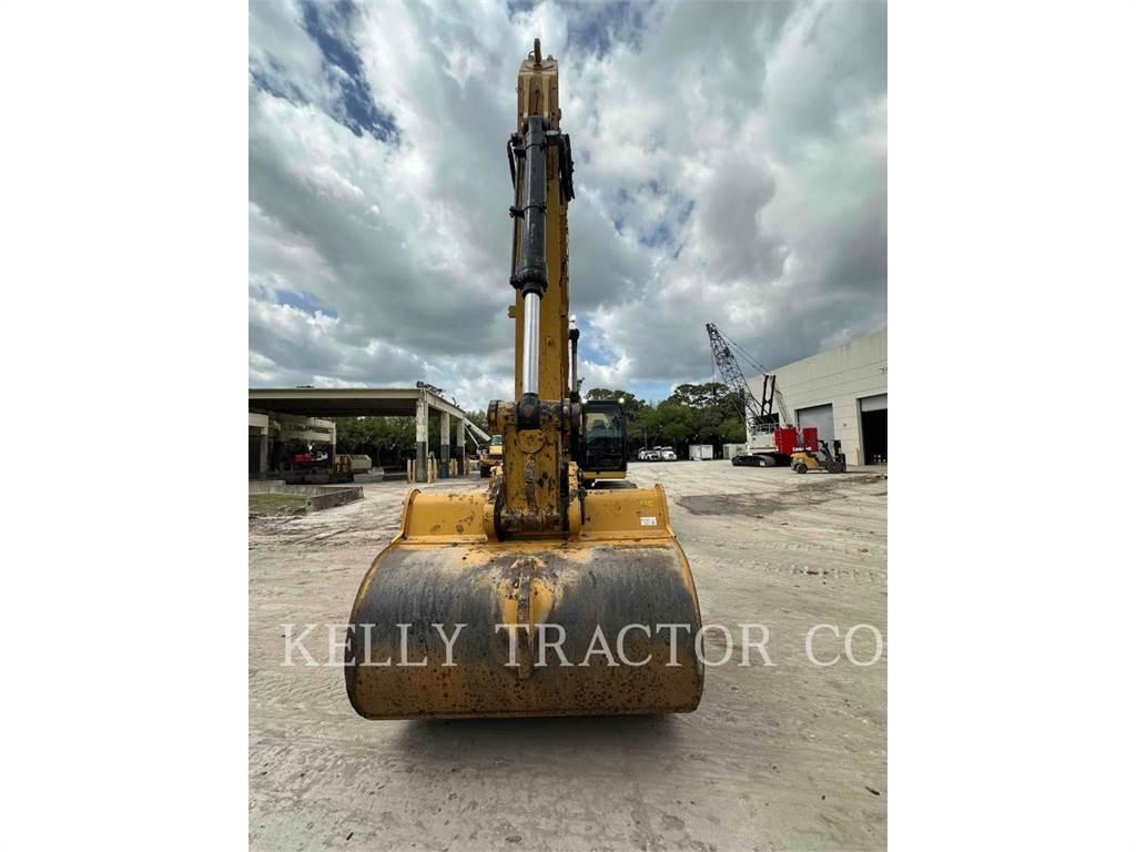 CAT 352 Excavatoare pe șenile
