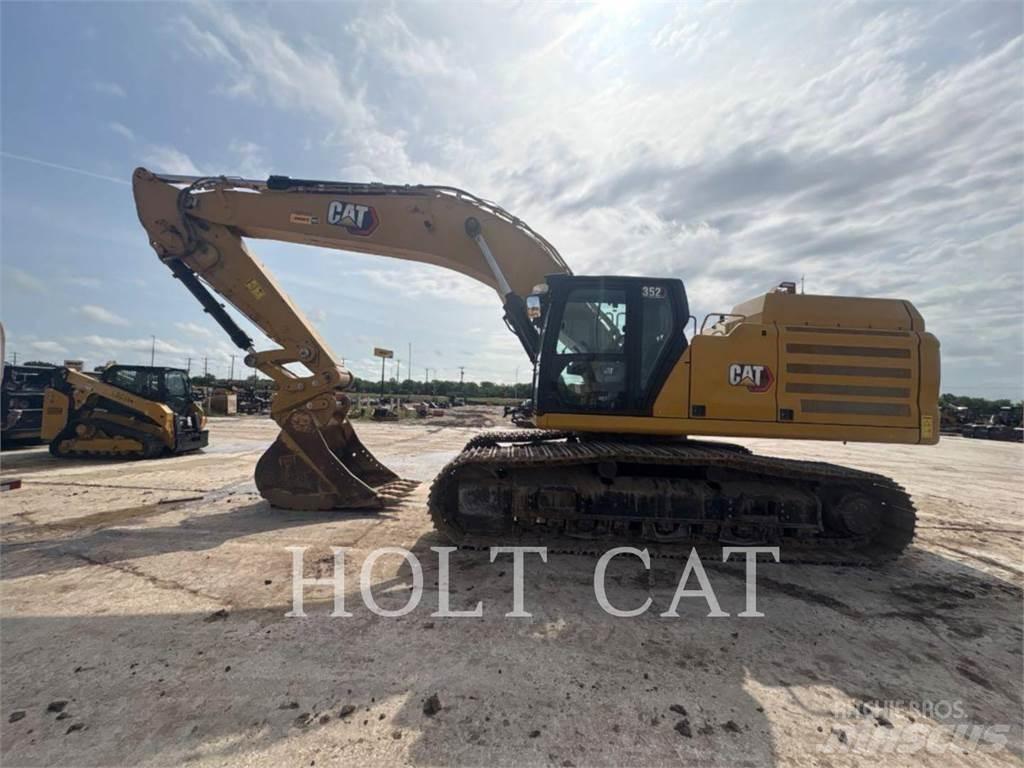 CAT 352 11 Excavatoare pe șenile
