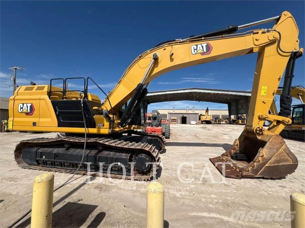 CAT 352 11 Excavatoare pe șenile

