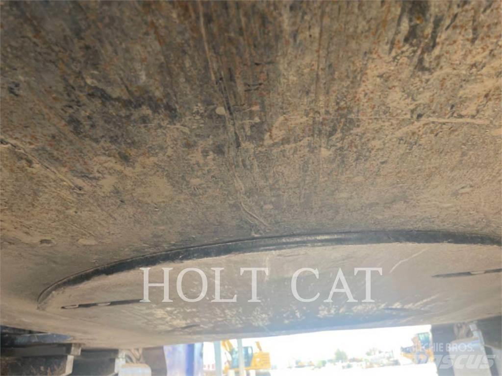 CAT 352 11 TC Excavatoare pe șenile
