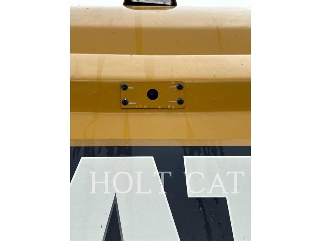CAT 352 12 TC Excavatoare pe șenile
