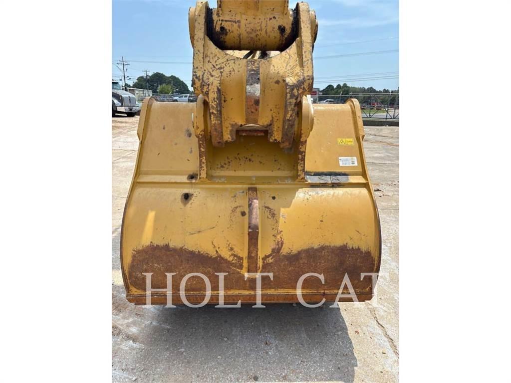 CAT 352 12 TC Excavatoare pe șenile
