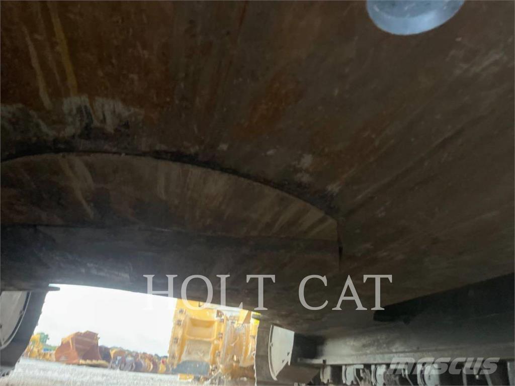 CAT 352 12 TC Excavatoare pe șenile
