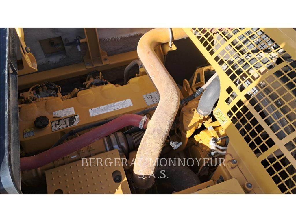 CAT 352F Excavatoare pe șenile
