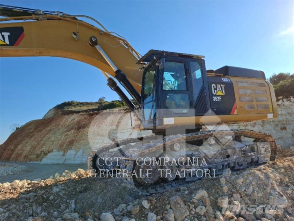 CAT 352F Excavatoare pe șenile
