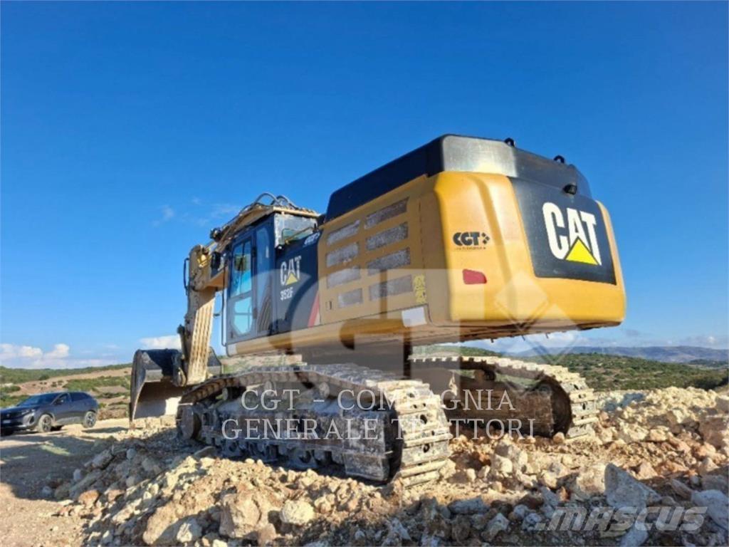 CAT 352F Excavatoare pe șenile
