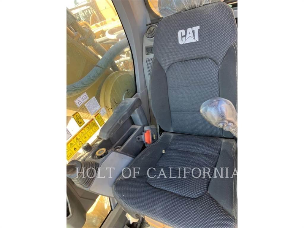 CAT 352FG Excavatoare pe șenile
