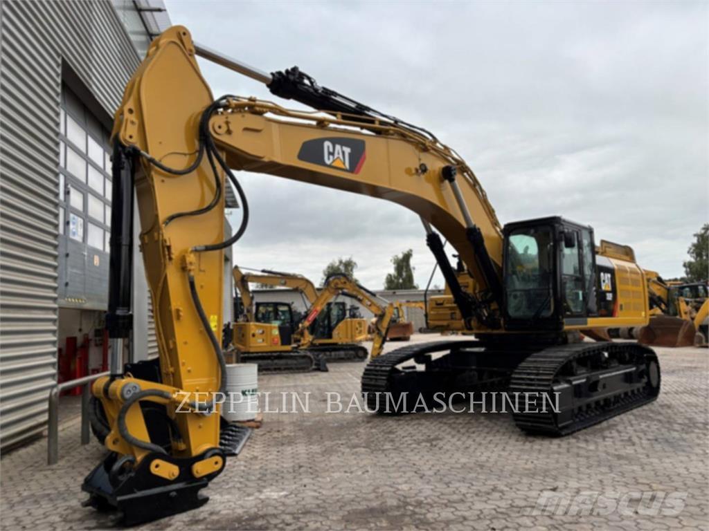 CAT 352FL Excavatoare pe șenile
