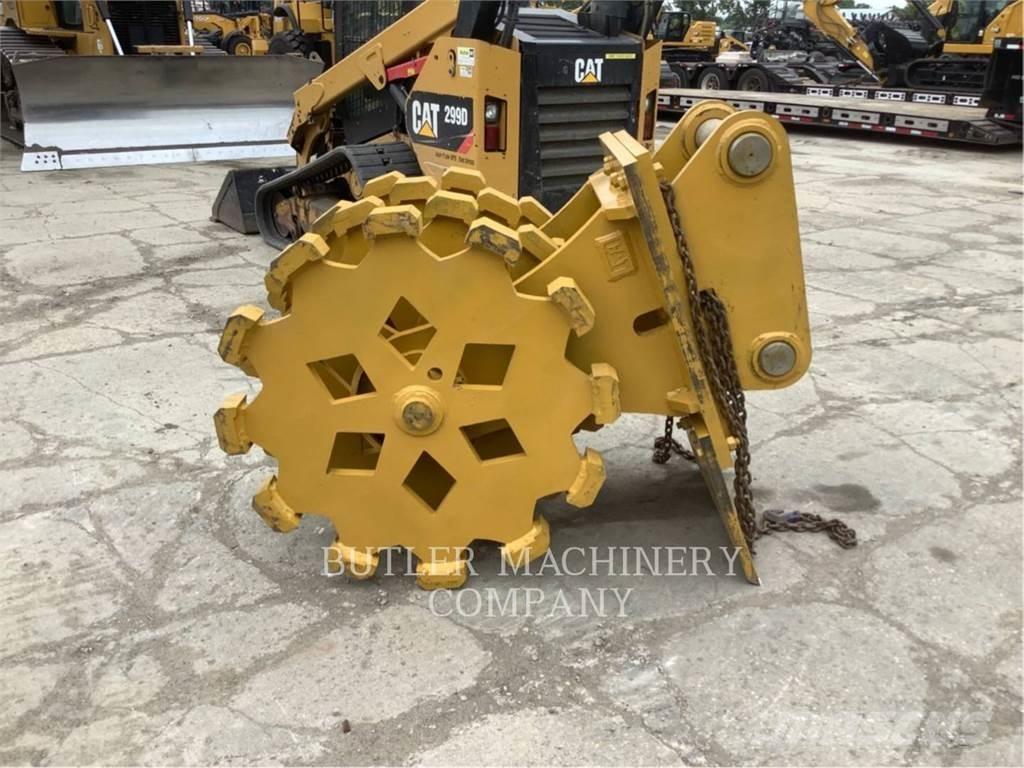 CAT 36 COMPACTOR WHEEL Utilaje construcții - Altele