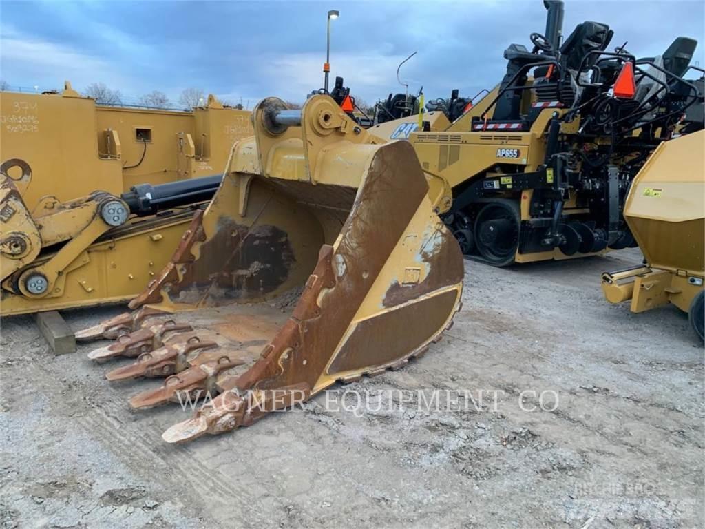CAT 374 Excavatoare pe șenile
