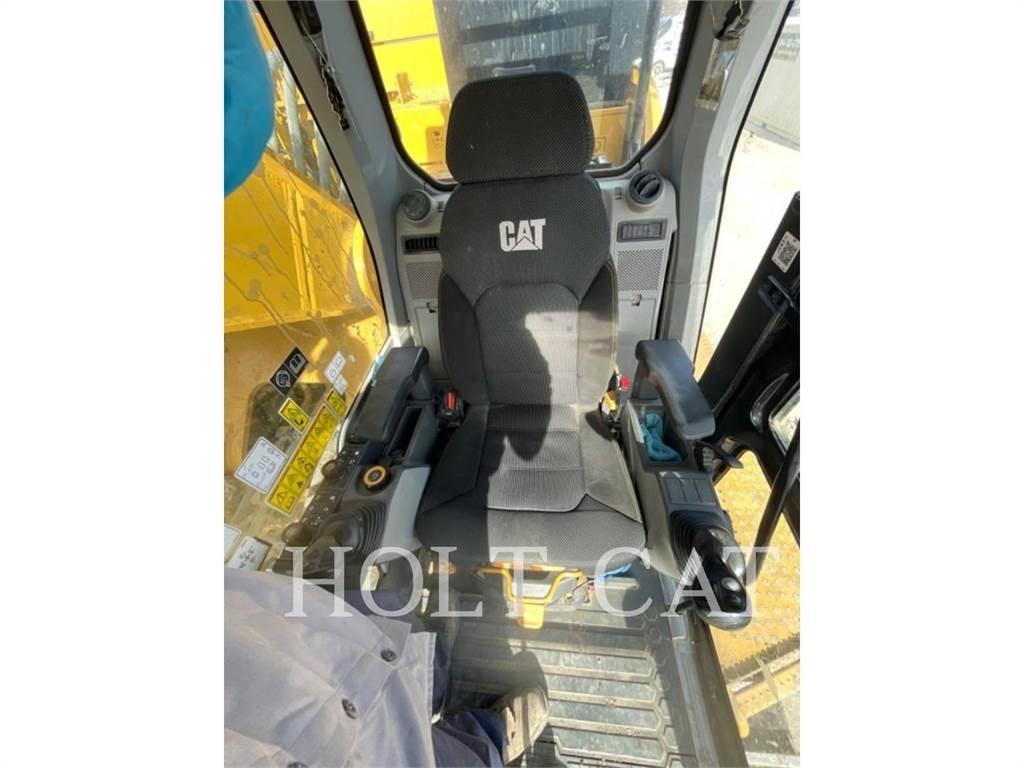 CAT 374 Excavatoare pe șenile
