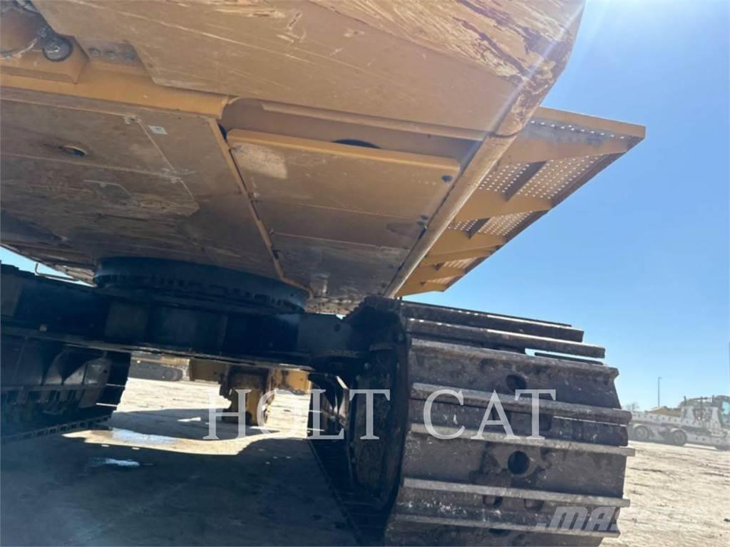 CAT 374 Excavatoare pe șenile
