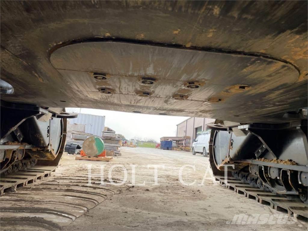 CAT 374 Excavatoare pe șenile
