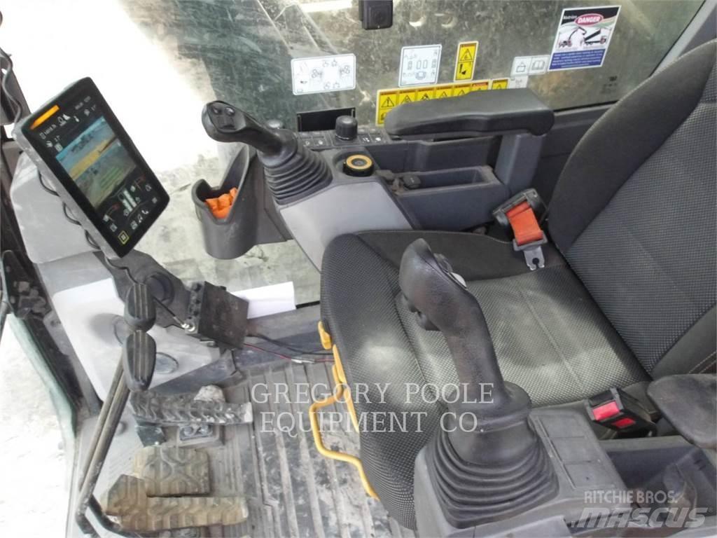 CAT 374-07 Excavatoare pe șenile
