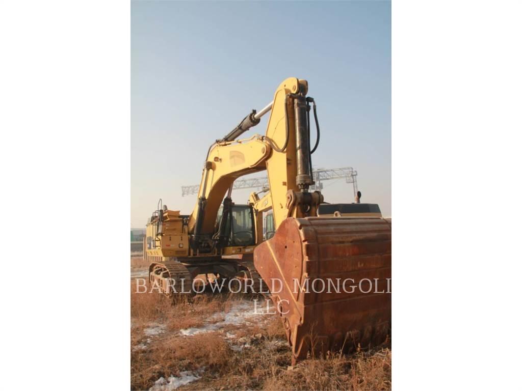 CAT 374DL Excavatoare pe șenile
