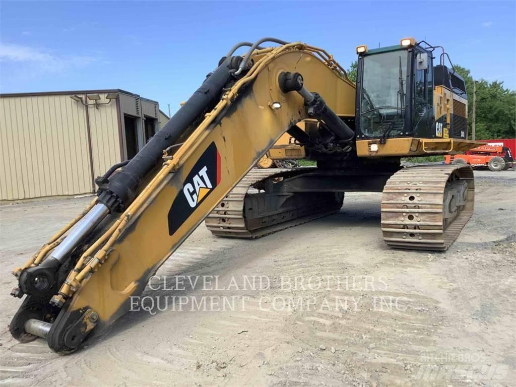 CAT 374DL Excavatoare pe șenile
