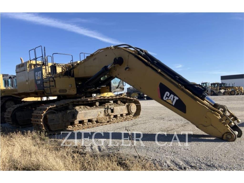 CAT 374F Excavatoare pe șenile
