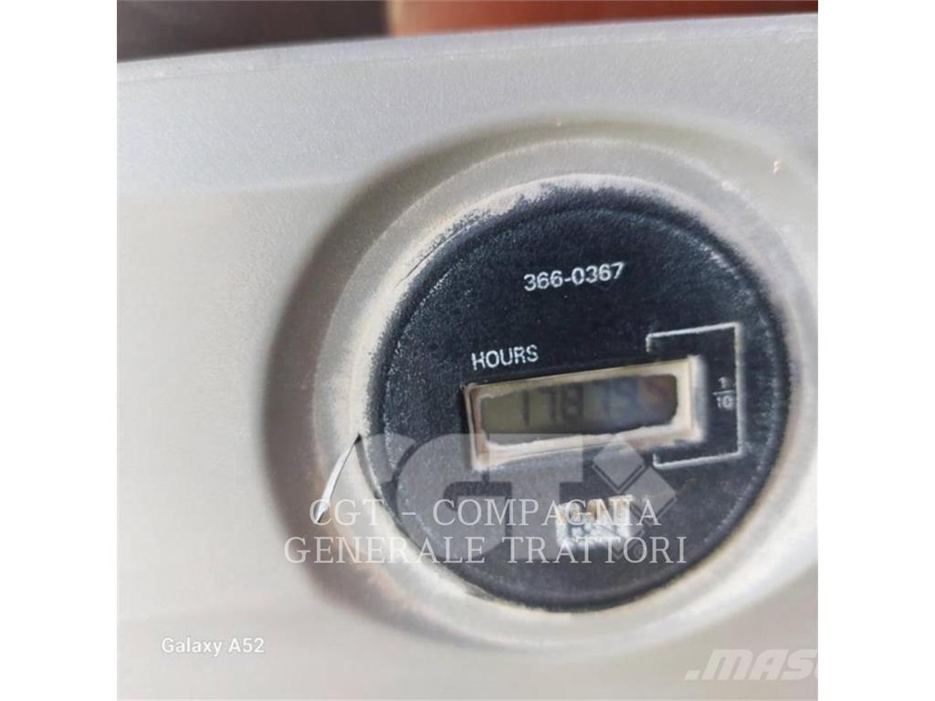 CAT 374F Excavatoare pe șenile
