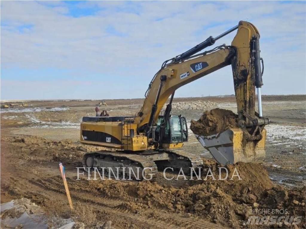 CAT 390D Excavatoare pe șenile
