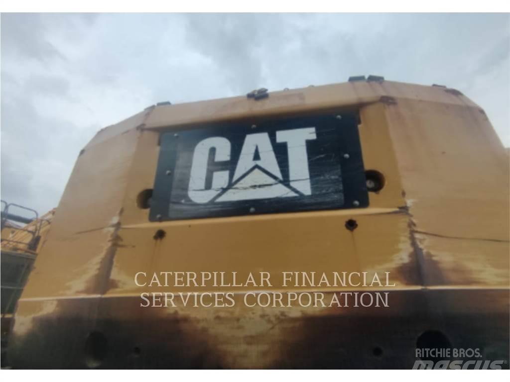 CAT 390F Excavatoare pe șenile
