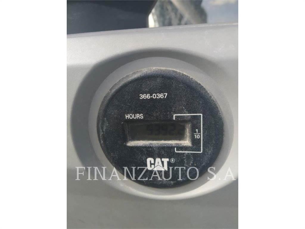 CAT 390F Excavatoare pe șenile
