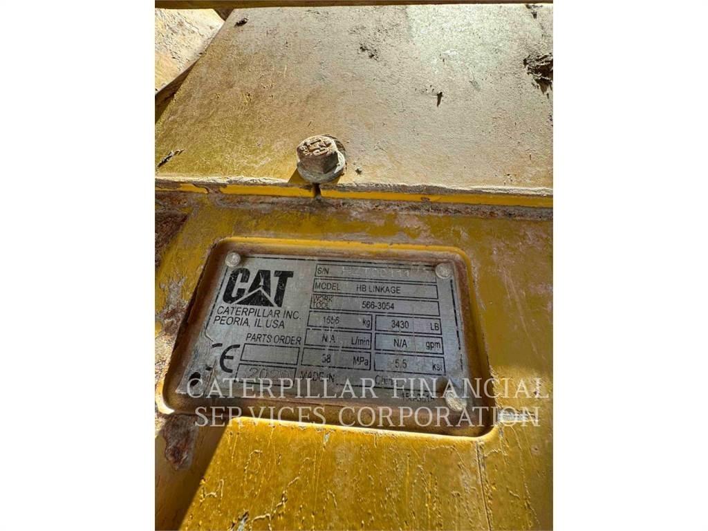 CAT 390FL Excavatoare pe șenile
