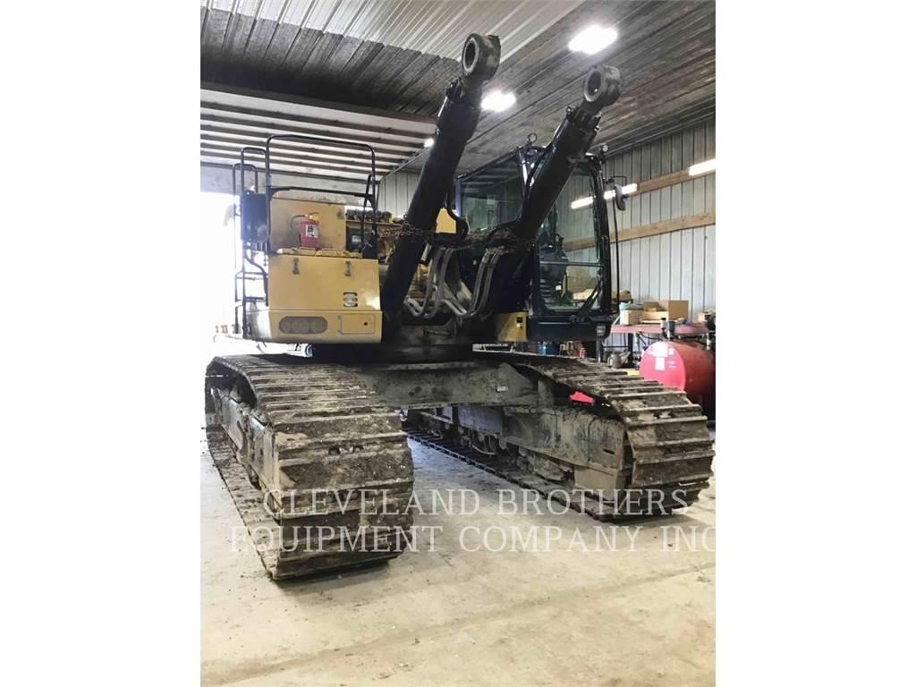 CAT 390FL Excavatoare pe șenile
