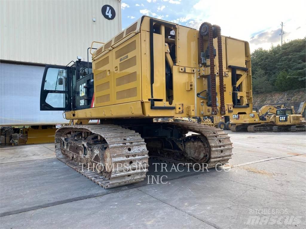 CAT 390FL Excavatoare pe șenile
