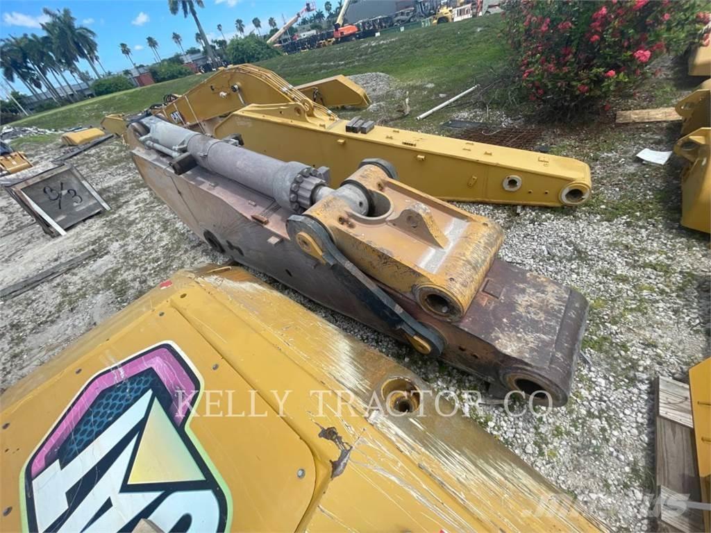 CAT 390FL Excavatoare pe șenile
