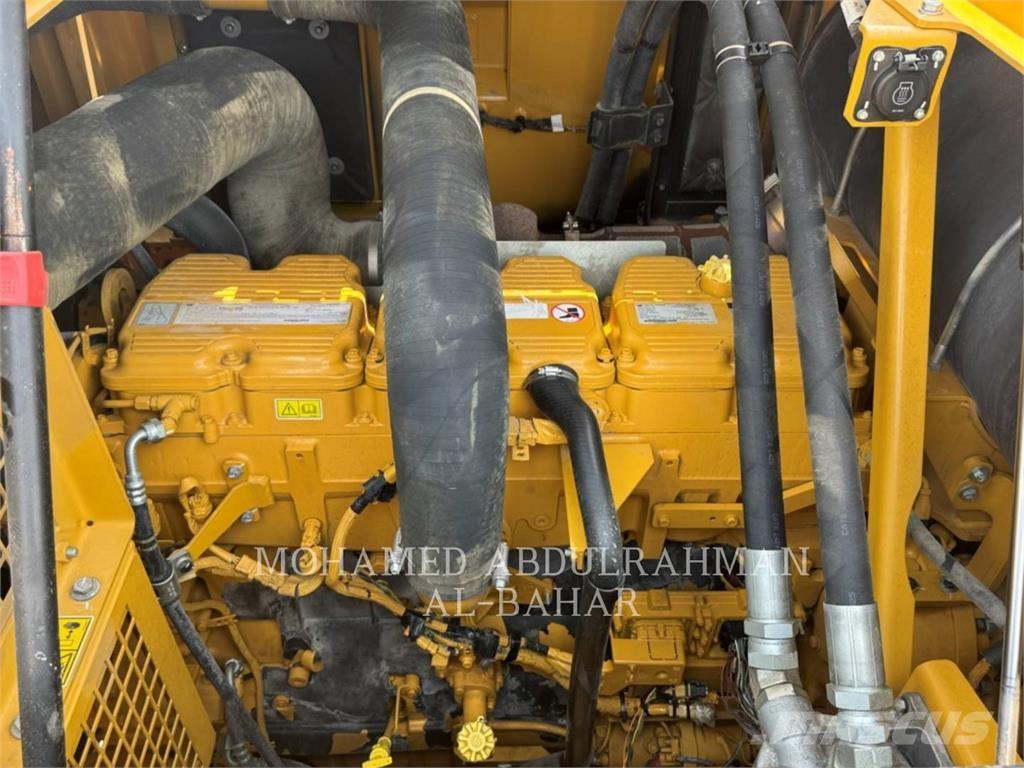CAT 395 Excavatoare pe șenile

