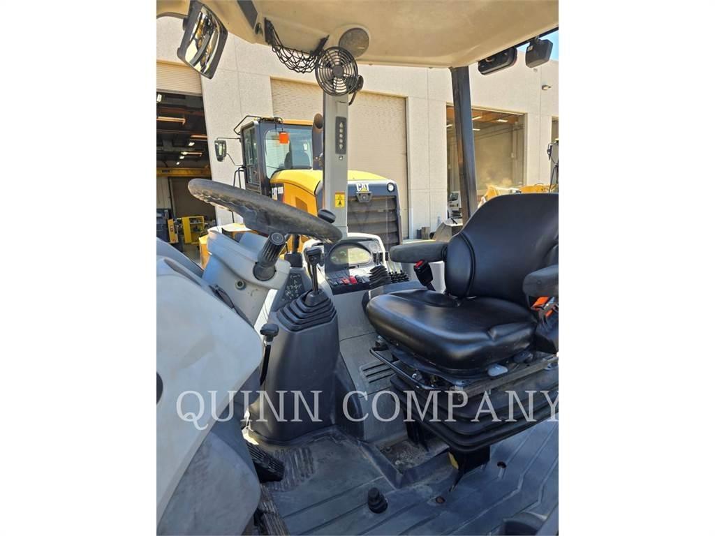 CAT 415F2 IL Buldoexcavatoare