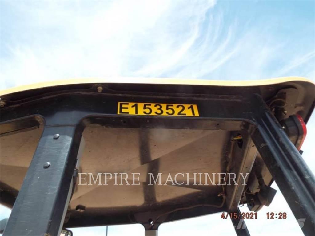 CAT 415F2 IL Incarcator pe pneuri