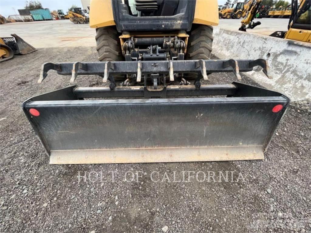 CAT 415F2IL Incarcator pe pneuri
