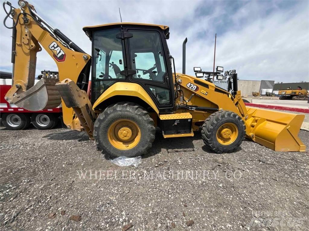 CAT 420 Buldoexcavatoare