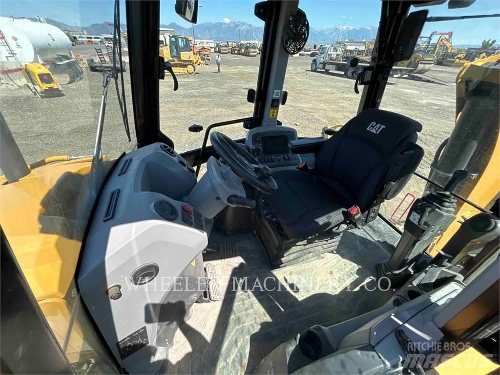 CAT 420 Buldoexcavatoare