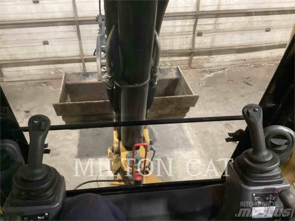 CAT 420 Buldoexcavatoare