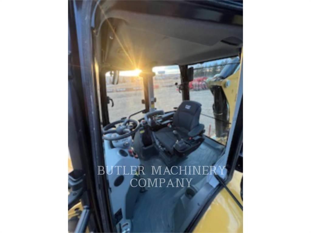 CAT 420 Buldoexcavatoare