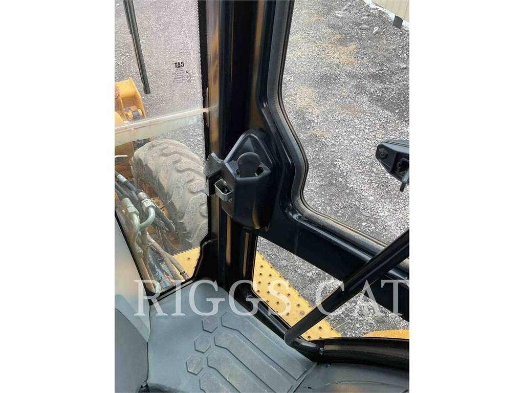 CAT 420 4AEM Buldoexcavatoare