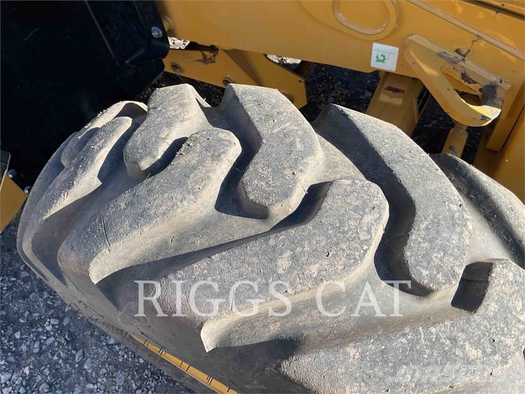 CAT 420 4AEM Buldoexcavatoare