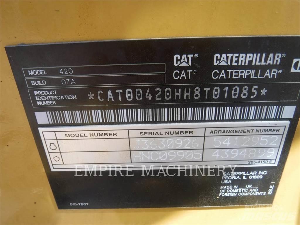 CAT 42007 Buldoexcavatoare