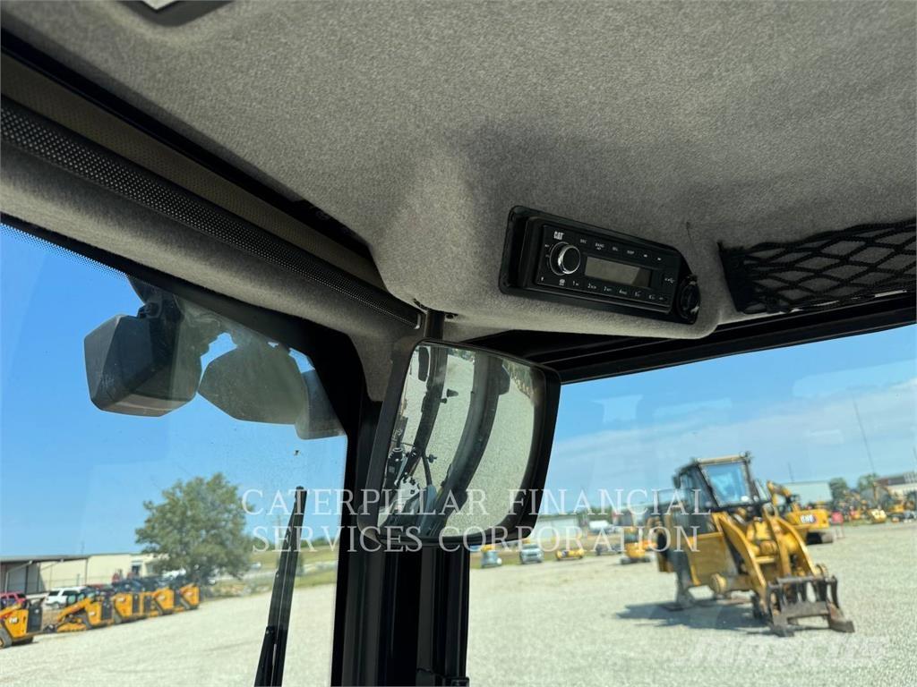 CAT 42007 Buldoexcavatoare